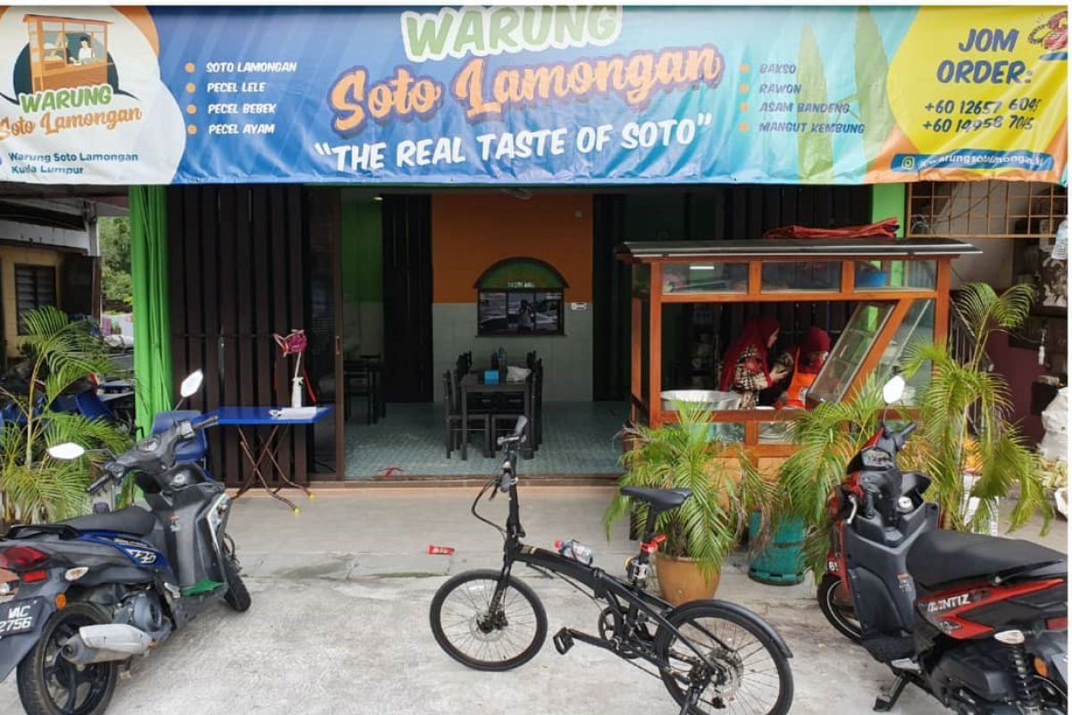 Malam Hangat di Warung Lamongan Bu Zaka: Santapan yang Menghangatkan Jiwa